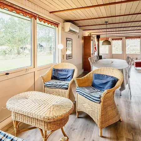 Ve228-vejers-strand-muffparken-3 *